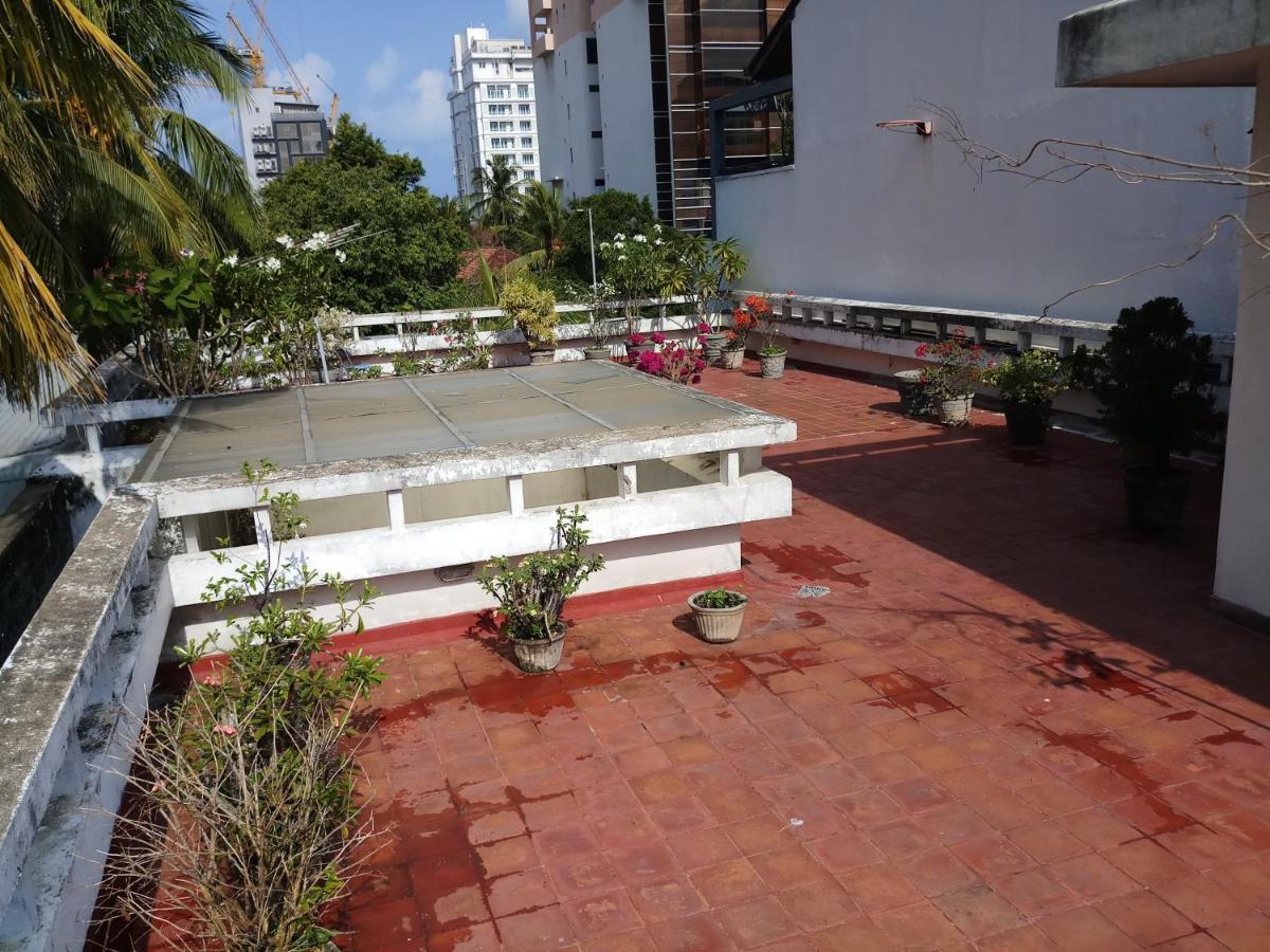 Elegance Oasis, Colombo 3酒店 外观 照片