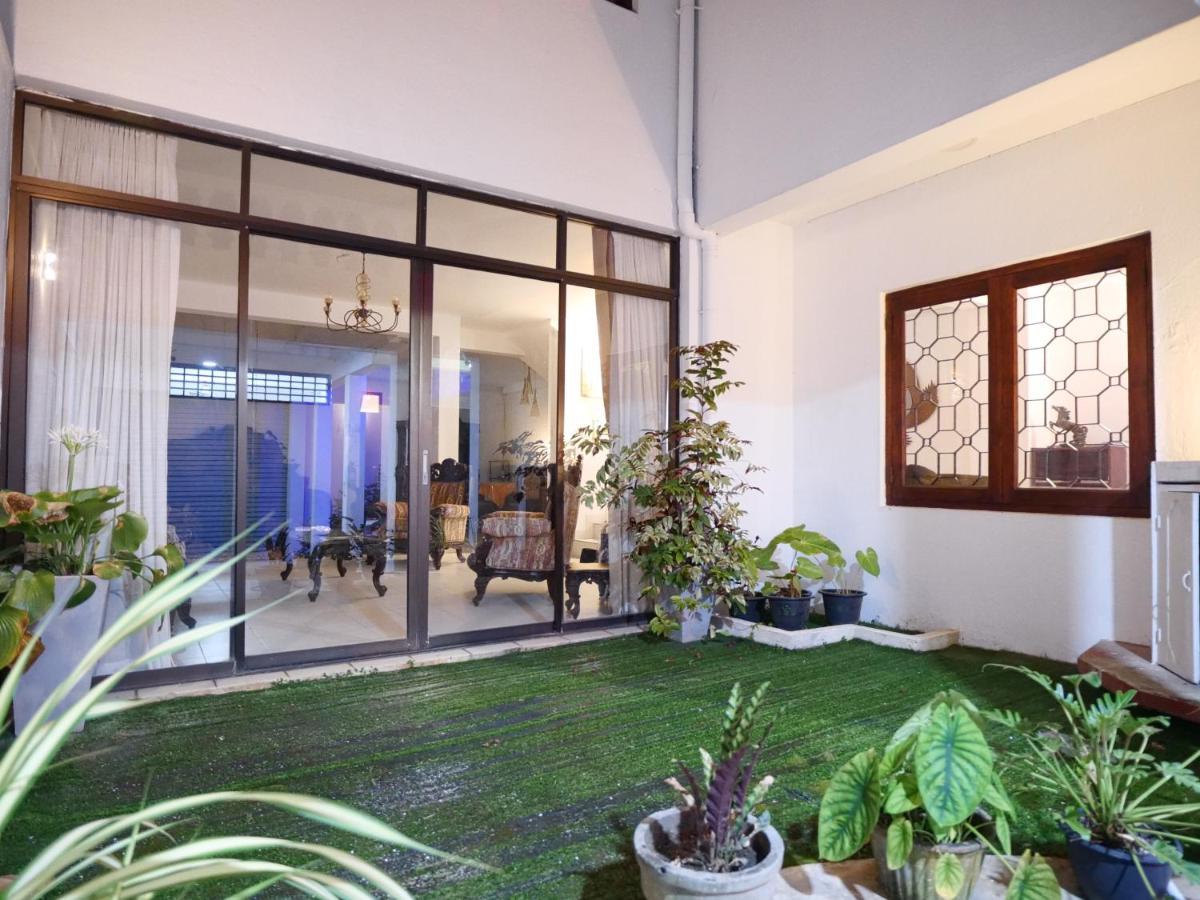 Elegance Oasis, Colombo 3酒店 外观 照片