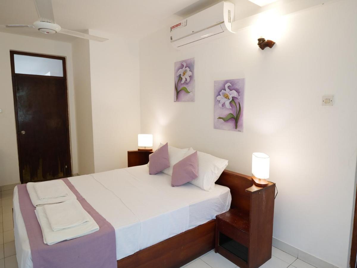 Elegance Oasis, Colombo 3酒店 外观 照片